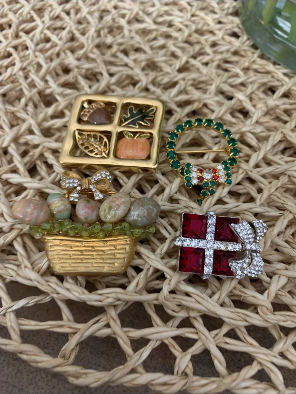 4 set Holiday Brooches Collection - Green, Red, Pink Accents